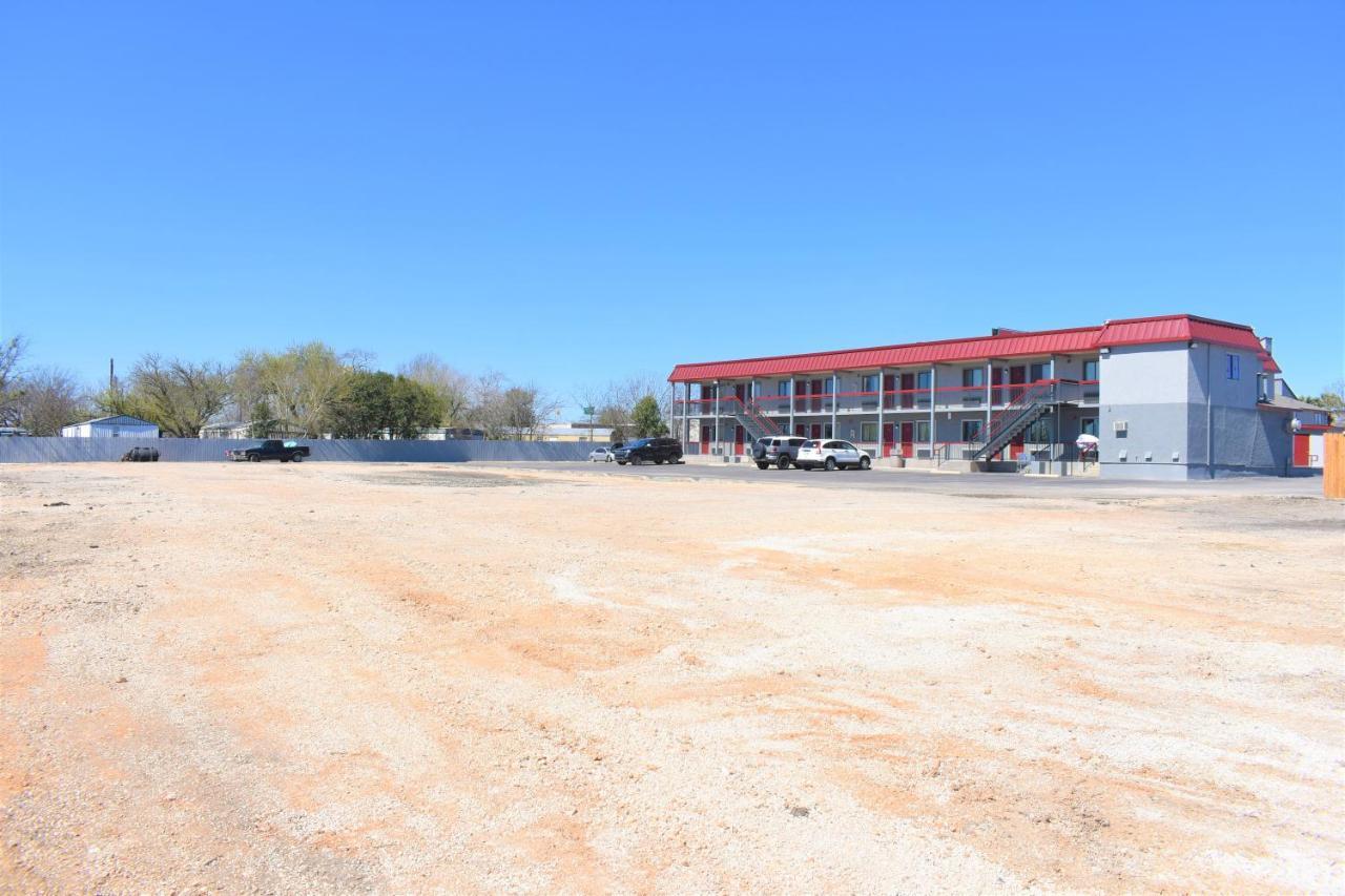 Hotel Super 8 By Wyndham New Braunfels I-35 Exterior foto