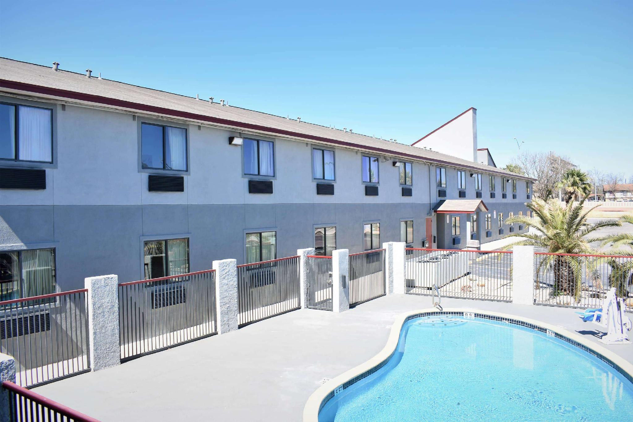 Hotel Super 8 By Wyndham New Braunfels I-35 Exterior foto